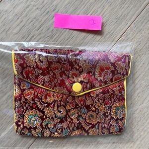 **NEW** - #7 MINI EMBROIDERED ZIPPERED POUCH